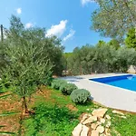 Casa vacanze Family Friendly House With A Swimming Pool Cove Gradina, Korcula - 19317 *